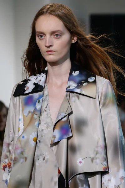 Look 44